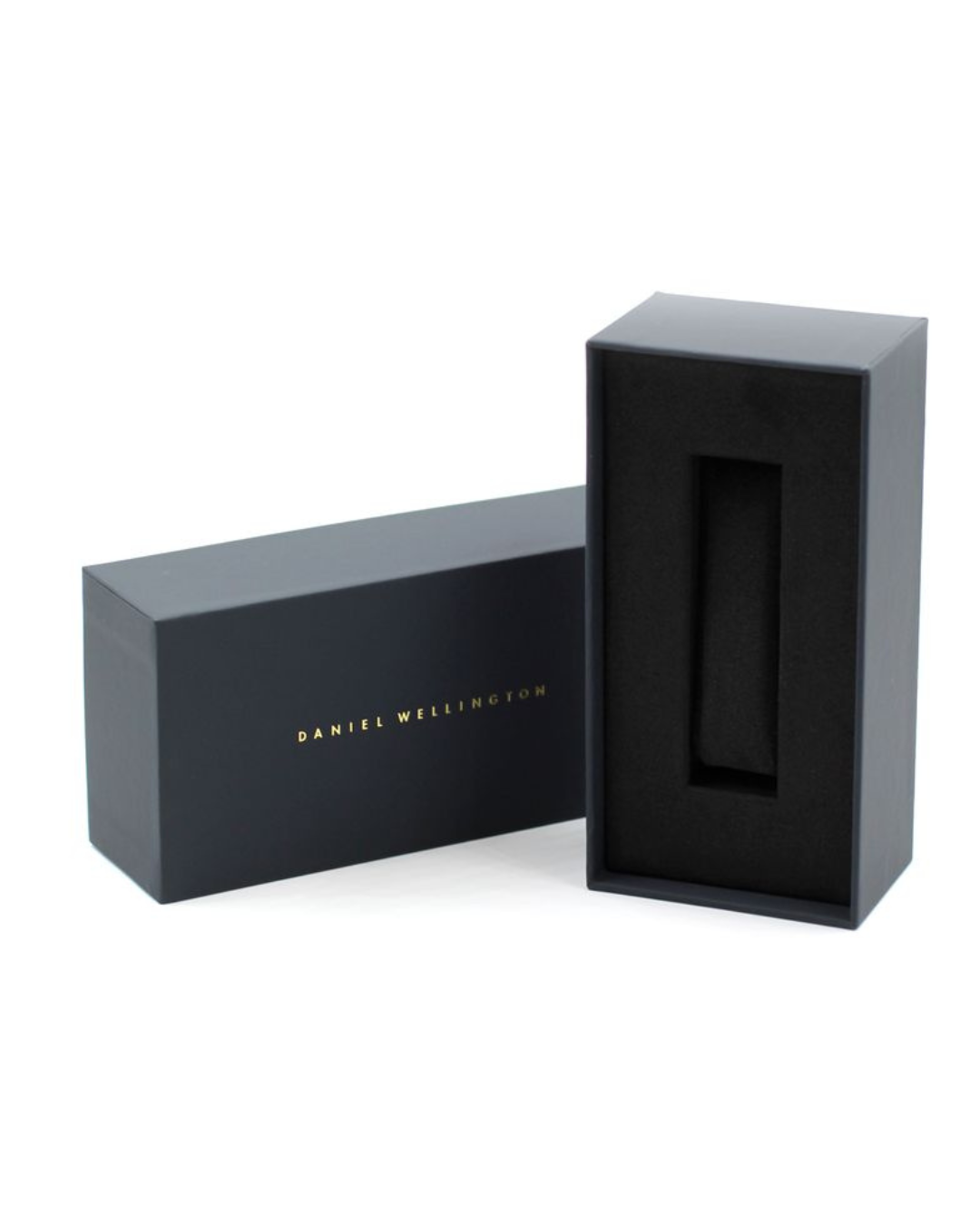 Daniel Wellington Ladies Petite Roman Numerals 5-Link Gold DW00100682